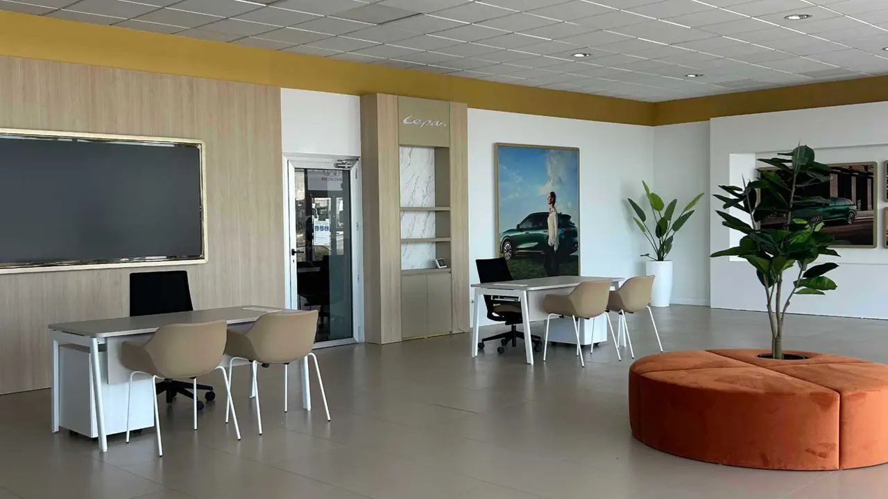 INTERIOR EXPOSICI&Oacute;N