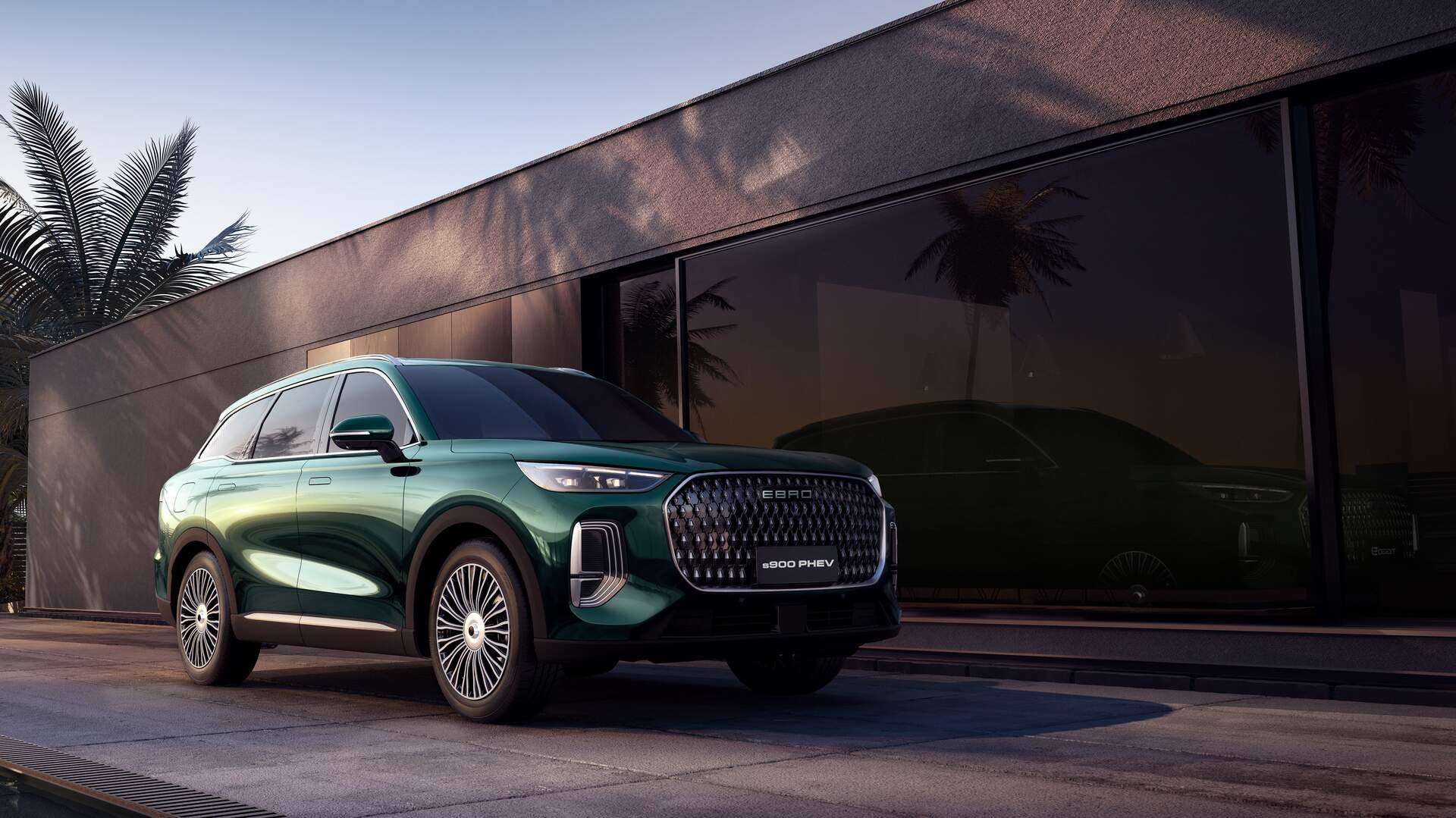 EBRO s900 PHEV