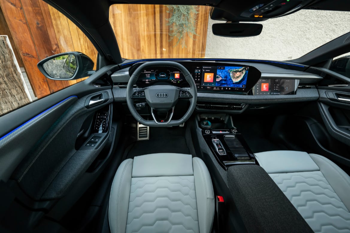Audi A6 Avant e-tron interior