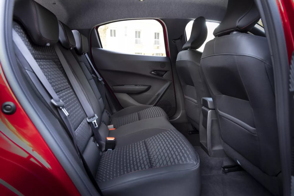 Renault Clio E-Tech Interior