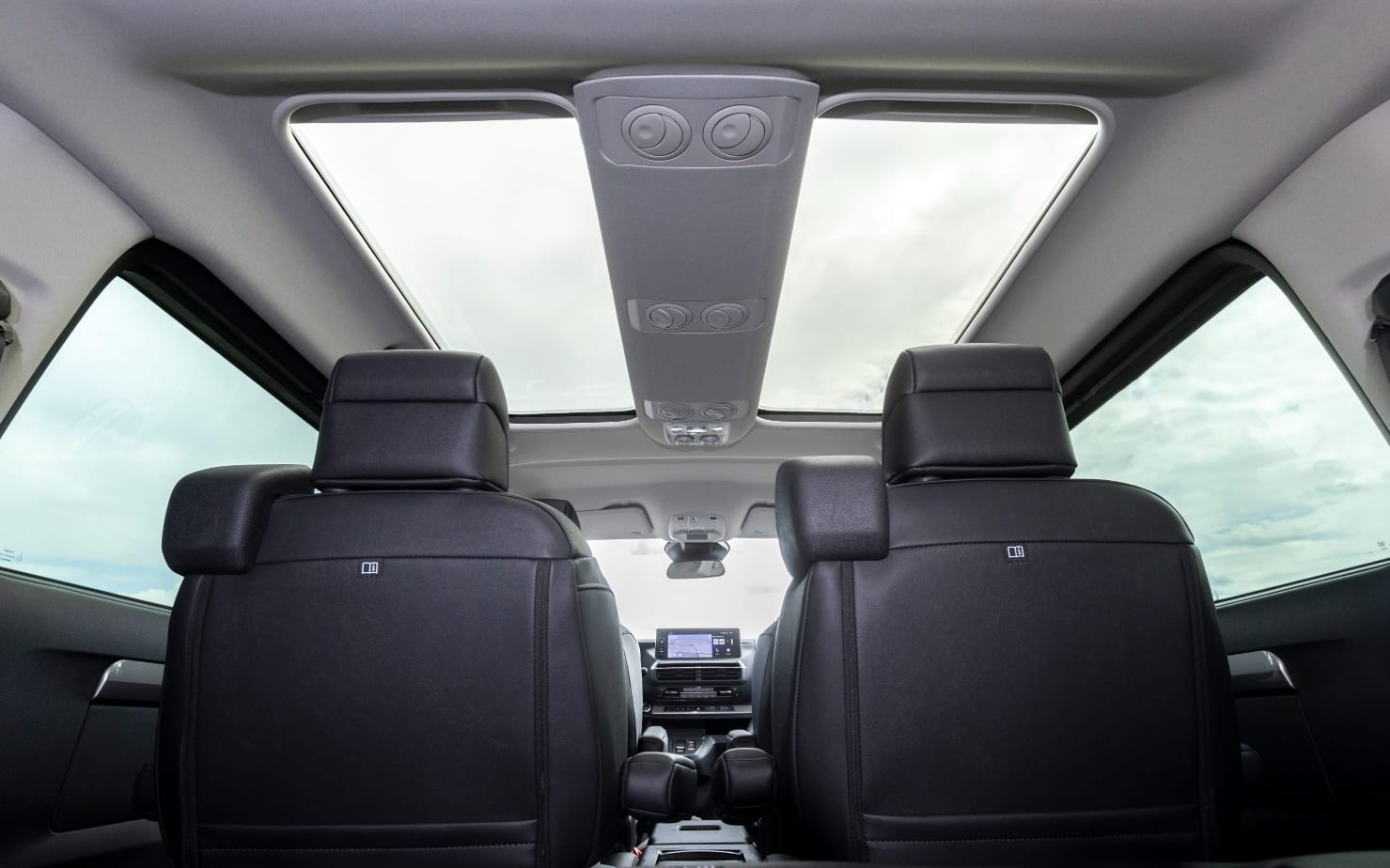 monovolumen Opel Zafira con motor diésel de 2,2 litros de nuevo desarrollo interior