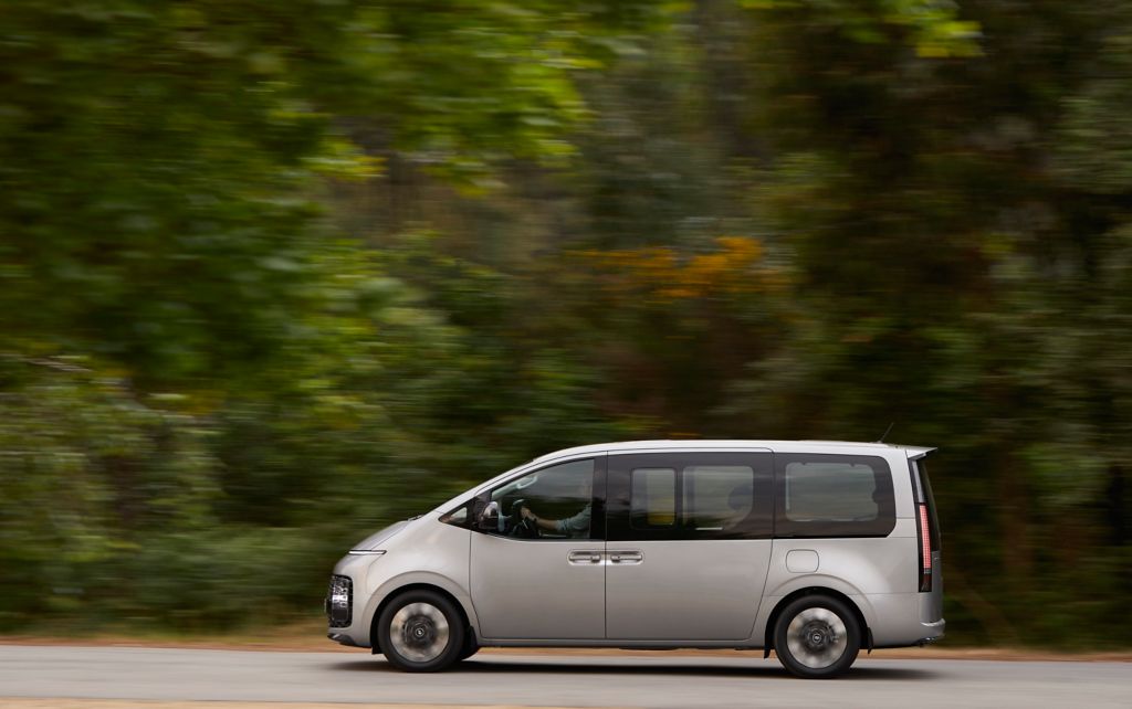 hyundai staria es exterior